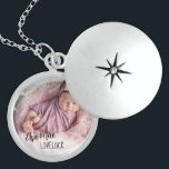 Nombramiento del recién nacido y collar de foto-ce<br><div class="desc">Un locket fotográfico especial para la nueva madre después del nacimiento de su bebé o como un regalo para el recién nacido. La plantilla está configurada para que agregue su propia foto - si tiene algún problema con la colocación, intente recortar la imagen a un cuadrado antes de subir. Este...</div>