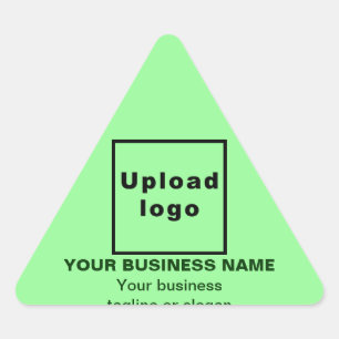 Nombre comercial, logotipo y etiqueta sobre verde 