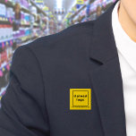 Nombre comercial y logotipo botón cuadrado amarill<br><div class="desc">Botón cuadrado que puede personalizar para poner su nombre comercial y logotipo. Puede usar este botón como accesorio uniforme de su personal. También puede utilizarlo como accesorio de embalaje. También puede incluirlo en sus materiales de marketing para promocionar su negocio o promocionar su marca a sus clientes. Botón que se...</div>