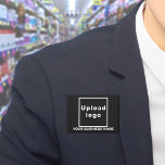Nombre comercial y logotipo en botón Rectángulo ne<br><div class="desc">Botón rectángulo negro que puede personalizar escribiendo su nombre de negocio y cargando su logotipo de negocio. Personalizar y úselo como un accesorio uniforme para anunciar su negocio o promocionar su marca a clientes o clientes. Accesorio de personalizable que puede utilizar como material de marketing para crear conciencia de marca....</div>