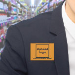 Nombre comercial y logotipo en el botón Rectángulo<br><div class="desc">botón rectángulo naranja que puede personalizar escribiendo su nombre de negocio y cargando su logotipo de negocio. Personalizar y úselo como un accesorio uniforme para anunciar su negocio o promocionar su marca a clientes o clientes. Accesorio de personalizable que puede utilizar como material de marketing para crear conciencia de marca....</div>
