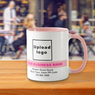 Nombre de la empresa resaltado en taza combinada r