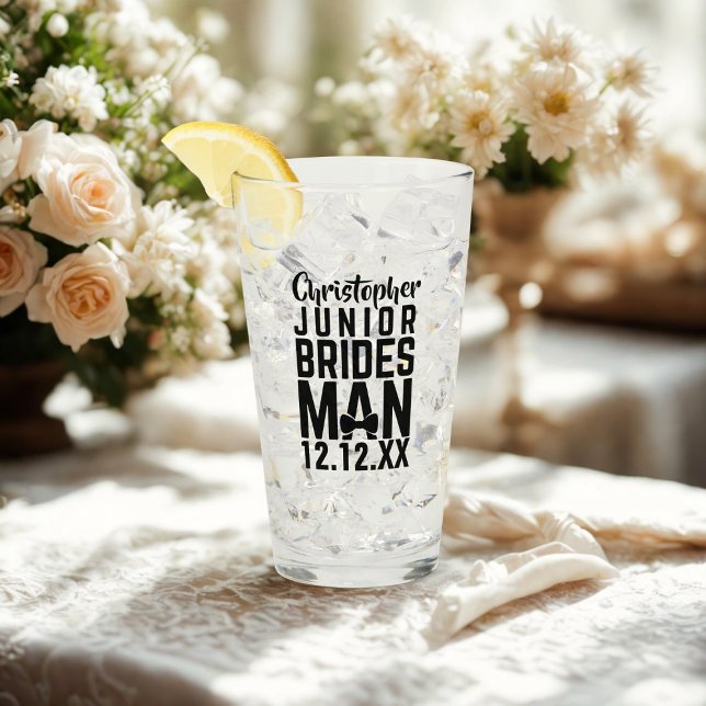 Nombre del Bridesman Junior Regalo de Vidrio (Perfect wedding favor for your Junior Bridesman. Just add their name and your wedding date)