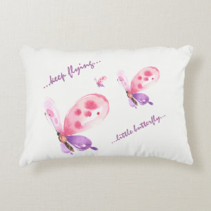 Nombre del niño de la almohada de mariposa cúpula