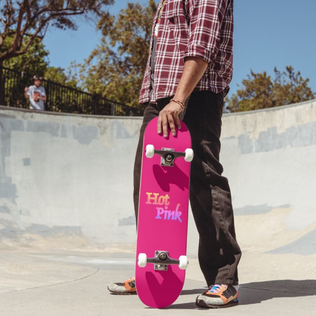 Nombre del patineta rosa caliente con nombre (Exterior 2)
