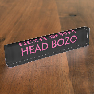 Nombre Diseñar la placa de su escritorio