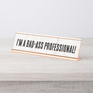 Nombre Divertido, soy una placa profesional de mal gusto