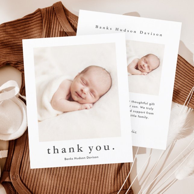 Nombre moderno 2 Tarjeta de agradecimiento para be (Simple Photo Budget Baby Thank You Cards.)