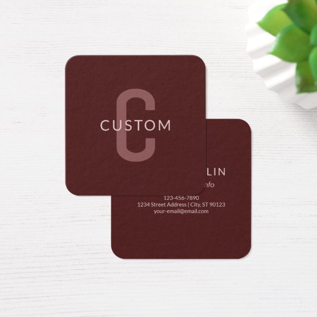 Nombre Monogramado de aspecto moderno | Maroon Red (Escritorio)