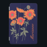 Nombre naranja gráfico cachorros cubierta de funda<br><div class="desc">Hermoso naranja  funda de flores en tonos naranja,  verde oliva y marina. Personaliza con tu nombre. Actualmente se lee Marianne. Diseñado exclusivamente por Sarah Trett para www.mylittleeden.com</div>