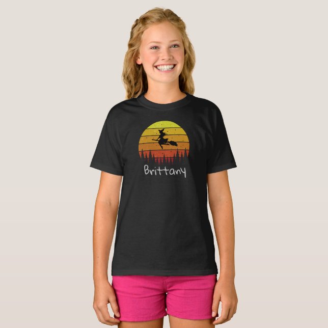 Nombre personalizado de bruja (oscuro) camiseta de (Anverso completo)