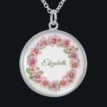 Nombre personalizado de la corona floral de collar<br><div class="desc">Nombre Personalizado Necklace. Añade tu propio nombre. Puede cambiar el tipo de letra y el color del tipo de letra para convertirlo en el suyo. Un gran regalo para las damas de honor,  fiesta de bodas,  la hermana de la madre,  amigos.</div>