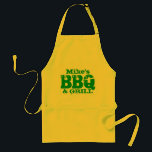 Nombre personalizado delantal de barbacoa para hom<br><div class="desc">Nombre personalizado del delantal BBQ para hombres. Colores verdes amarillos.  Mike's BBQ and grill. Nombre personalizable. Cute idea de regalo de barbacoa al aire libre para papá,  tío,  esposo,  abuelo,  hermano,  etc. Gran diseño para una barbie del Día de Australia.</div>