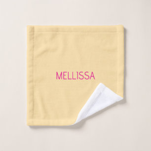 Nombre personalizado minimalista crema