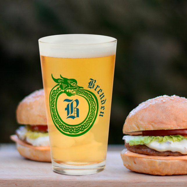 Nombre personalizado y estilo monograma celta urob (Subido por el creador)