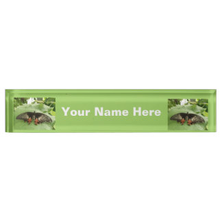 Nombre Placa de nombres de mariposa de color negro y dora
