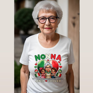 Nonna como una abuela normal sólo refrigerador