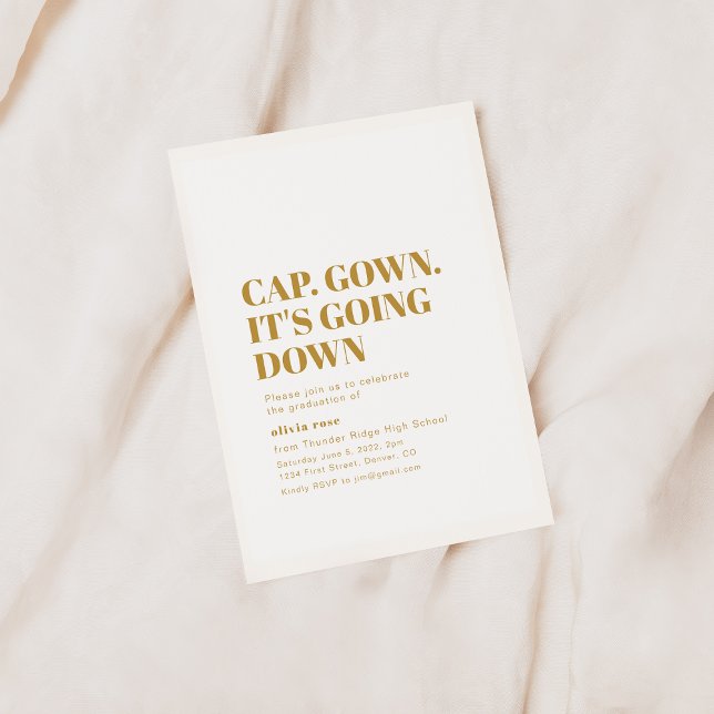 Normal. Traje de noche. Se acerca la invitación a  (Subido por el creador)