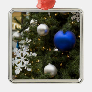 Norteamérica. Decoraciones del navidad en árbol