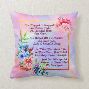Nos Abrazamos Y Abrazamos Esta Almohada Que Te Ama
