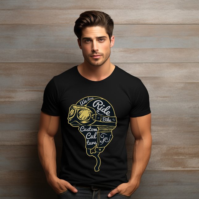 Nos encanta viajar en bicicleta con camiseta (Subido por el creador)