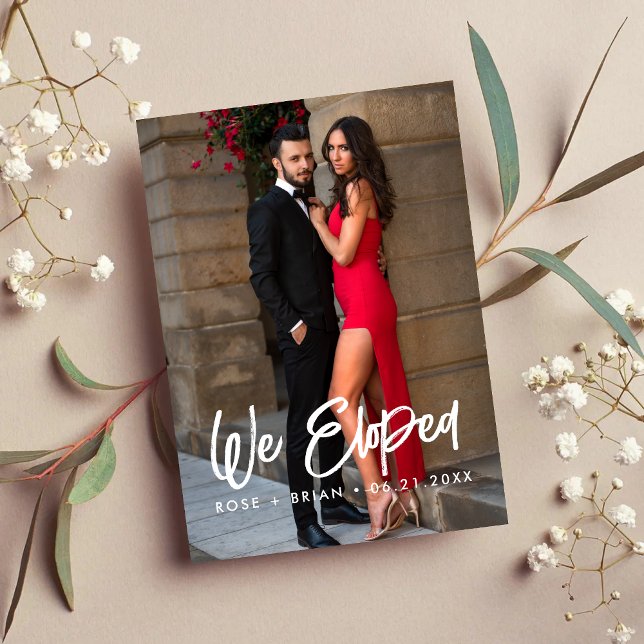 Nos Fugamos Anuncio de Fotos de Boda con Estilo (Stylish elopement photo announcements share your love story with modern romantic elegance.)