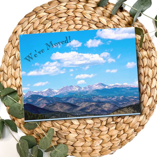 Nos hemos mudado, anuncio de nueva dirección  (Mountain Move Announcement Card: Announce your move with breathtaking mountain views.)