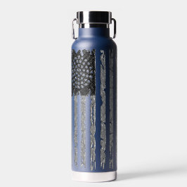 Nosotros, la gente, la botella de cobre aislada