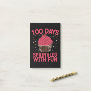 Notas Post-it® 100 días salpicados con Chica de la escuela de pas