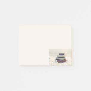 Notas Post-it® Cairn Meditativo de Piedras Apiladas