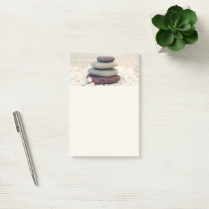 Notas Post-it® Cairn meditativo de piedras apiladas