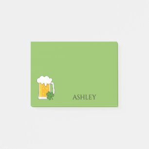 Notas Post-it® Cerveza irlandesa Mug con Shamrock Clover   Person