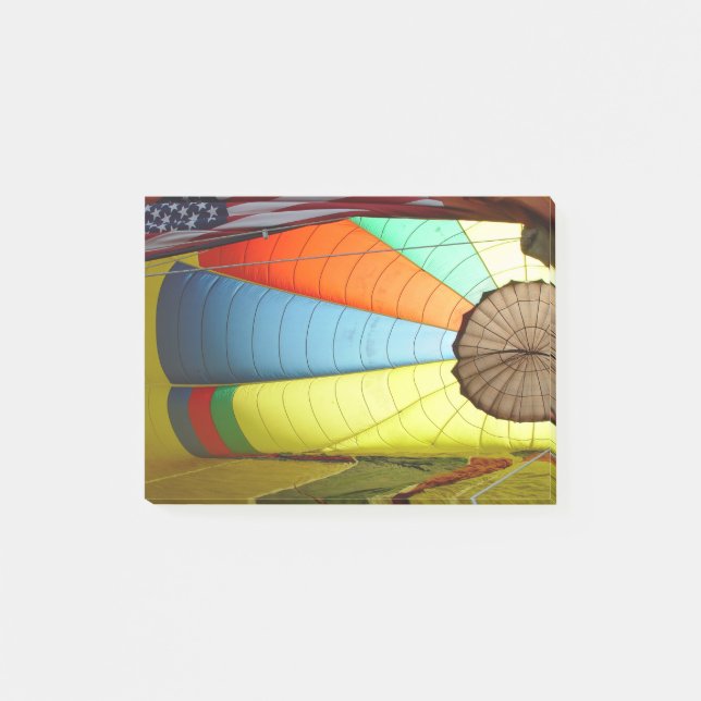 Notas Post-it® Dentro de un globo del aire caliente (Anverso)