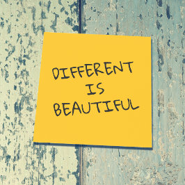 Notas Post-it® Diferente es bello decir positivo
