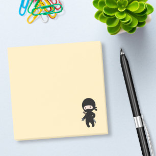Notas Post-it® El pequeño Ninja sostiene una estrella de remo en