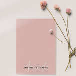 Notas Post-it® Elegante profesional moderno personalizado con nom<br><div class="desc">Mejore su toma de notas profesional con nuestras notas 4x6 Professional Elegant Modern Personalizadas con Apellidos Post-it. Estas notas pegajosas, diseñadas meticulosamente, combinan perfectamente la estética contemporánea con un toque personalizado, convirtiéndolas en un complemento sofisticado y práctico de su espacio de trabajo. Con su nombre, estas notas posteriores añaden un...</div>