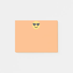 Notas Post-it® Emoji elegante con los vidrios