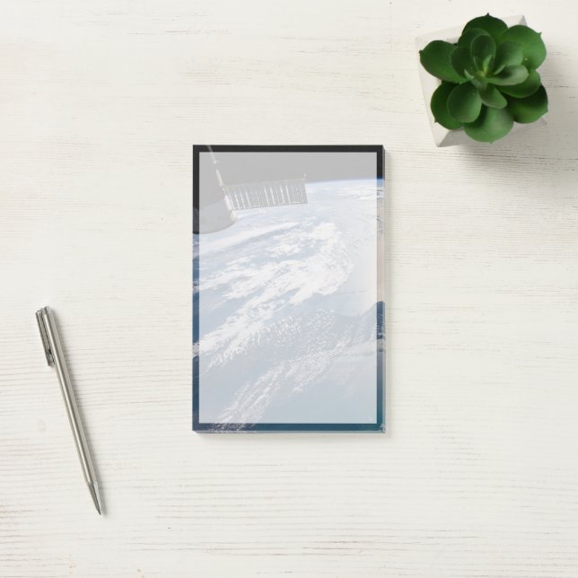 Notas Post-it® La Estación Espacial Internacional Sobre El Atlánt (Oficina)