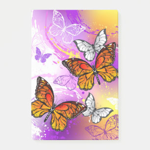 Notas Post-it® Mariposas monarcas en fondo morado