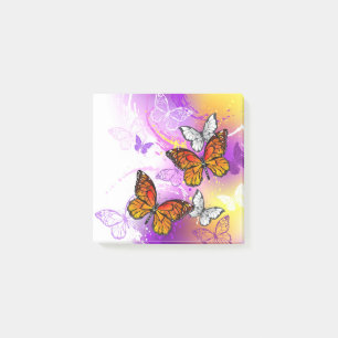 Notas Post-it® Mariposas monarcas en fondo morado
