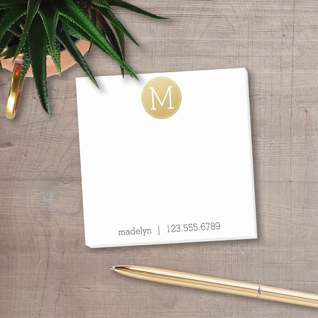 Notas Post-it® Monograma dorado con nombre y número de contacto (Add your monogram to these personalized post-it notes with social media contact info.)