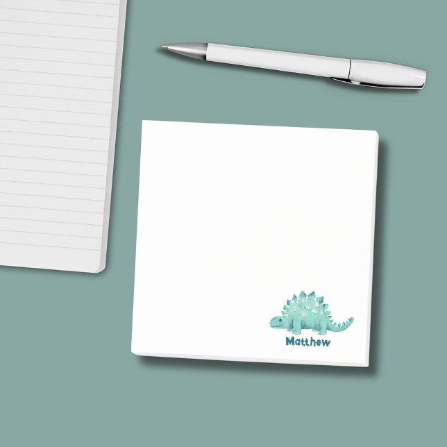 Notas Post-it® Nombre de niños dinosaurio (Personalised kids dinosaur post is notes with illustrated stegosaurus design.)