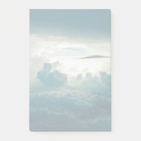 Nubes oscuras esponjosas vista aérea