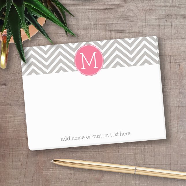 Notas Post-it® Patrón de Chevron con monograma - Gris rosado (Personalized post-it notes with an area to add your name or other text)