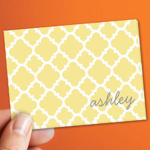 Notas Post-it® Patrón de cuatrefoil amarillo con nombre personali