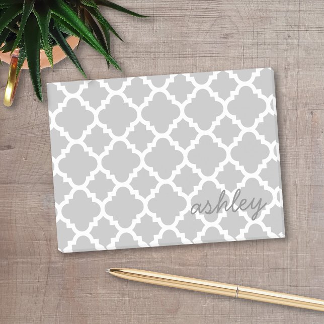 Notas Post-it® Patrón de Cuatrefol gris con nombre de letra manus (Personalized post-it notes with a monogram  - low quantity available)