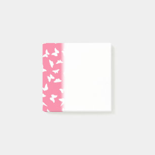 Notas Post-it® Patrón estético de fondo rosado de mariposa blan