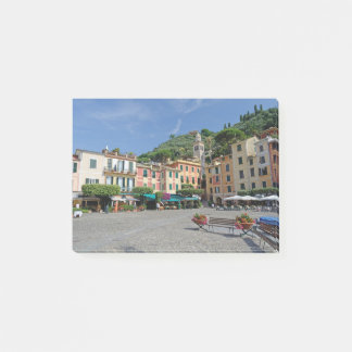 Notas Post-it® Portofino, Italia. Plaza del Pueblo de Portofino