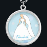 Novia en collar personalizado lunar azul del<br><div class="desc">Este collar bonito es un gran regalo para que la nueva novia o la novia sea. Características del diseño una novia en un vestido y un velo blancos de boda. La novia está en un fondo azul con los lunares en varios tonos del azul. Dentro de la falda el área...</div>