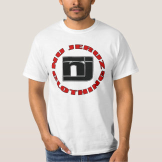 NU circunda la camiseta